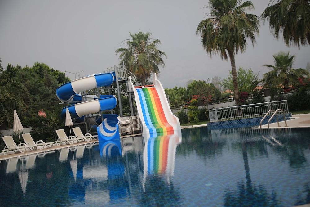 Istanbul Beach Hotel ケメル エクステリア 写真