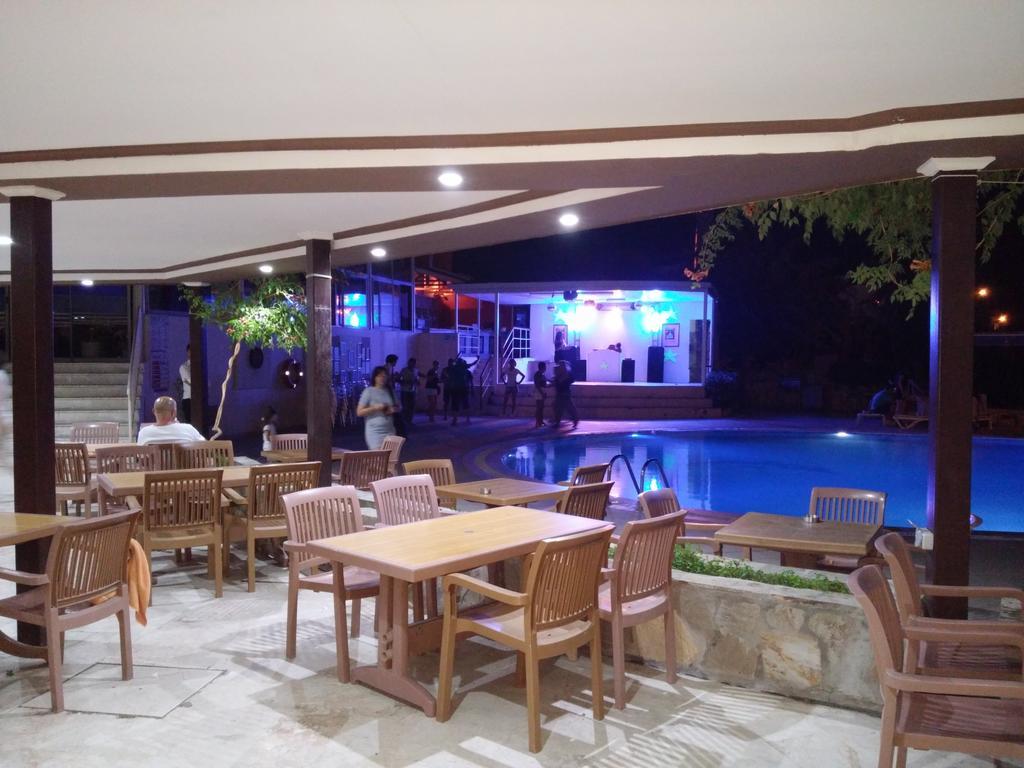 Istanbul Beach Hotel ケメル エクステリア 写真